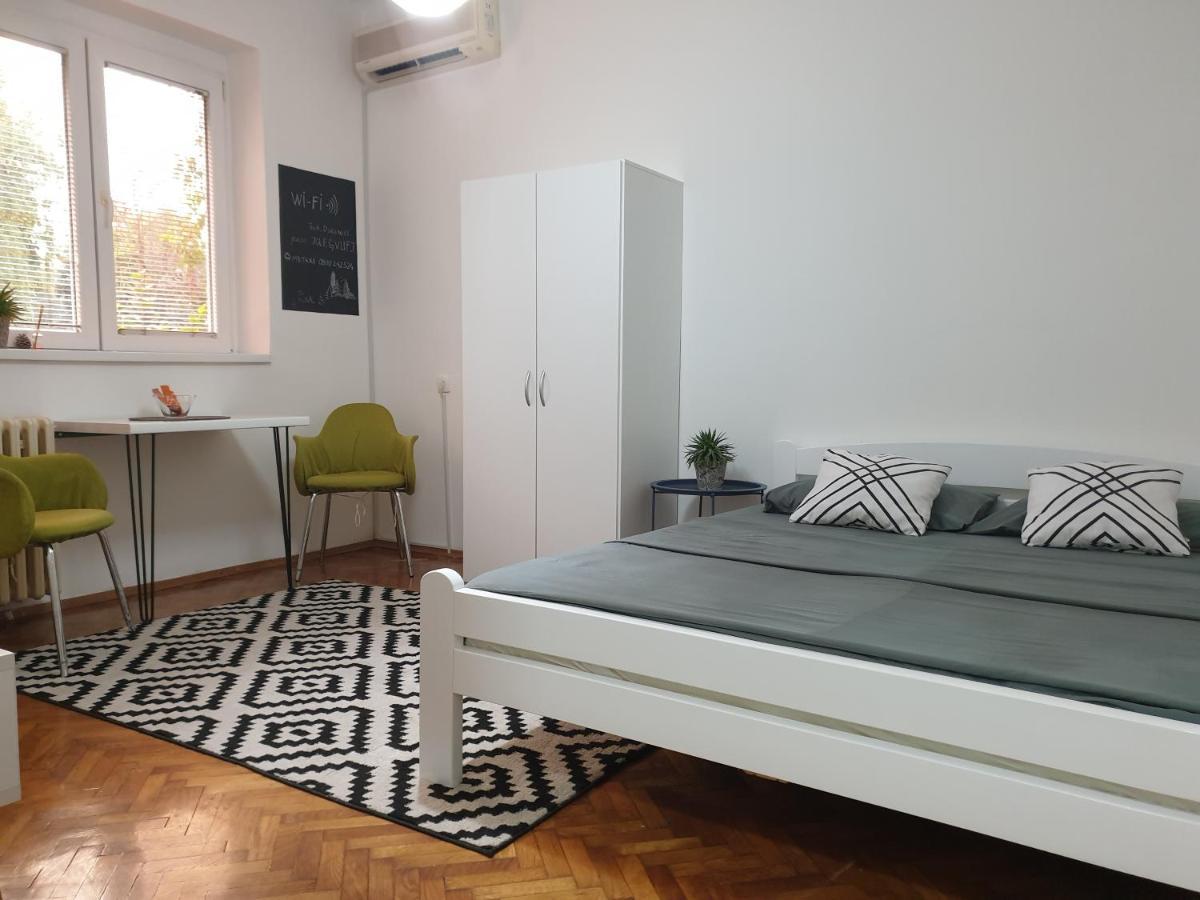 Apartman Park Jagodina-Studio U Centru Grada Exterior photo